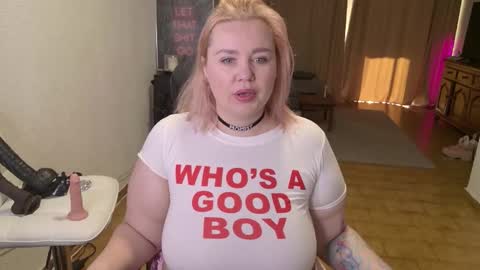 Mimi   online show from February 7, 9:02 am