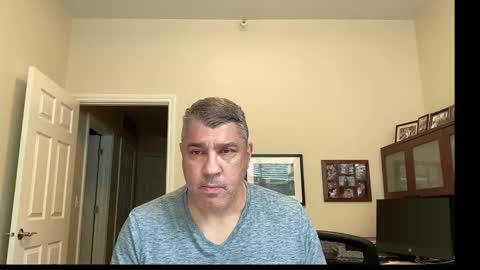 Chicago Guy online show from October 18, 7:14 pm