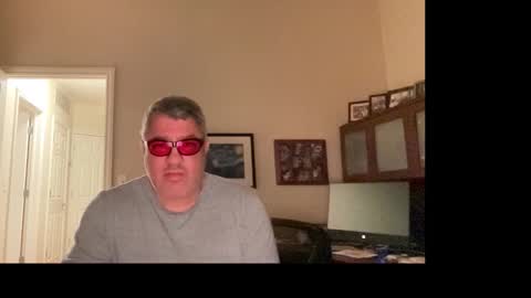 Chicago Guy online show from March 27, 5:02 am