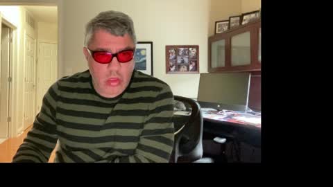 Chicago Guy online show from April 7, 3:18 am