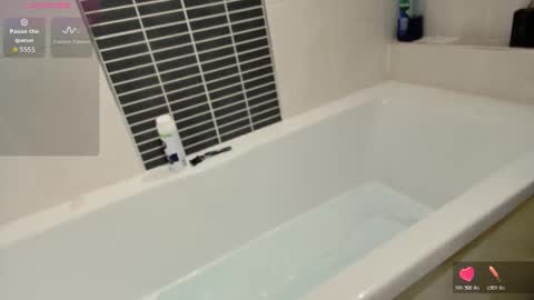 Snapshot of showoffjay46 chatting on January 16, 7:07 pm showofjay online show from January 16, 7:07 pm