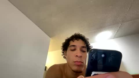 Snapshot of shurthingxx chatting on January 12, 4:21 am shurthingxx online show from January 12, 4:21 am