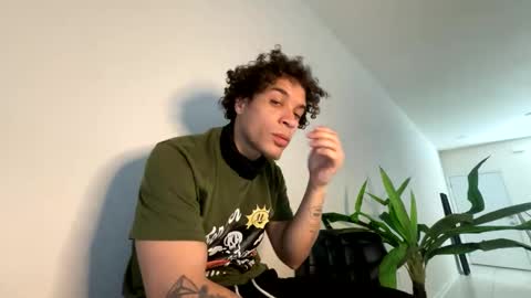 Snapshot of shurthingxx chatting on March 6, 3:24 pm shurthingxx online show from March 6, 3:24 pm