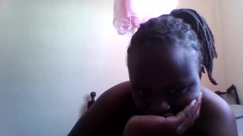 Snapshot of shwary_sugarsugar chatting on February 11, 12:05 pm shwary_sugarsugar online show from February 11, 12:05 pm