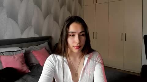 Mika online show from March 3, 4:07 am