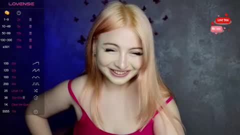 Snapshot of shy_blondiee chatting on September 12, 7:58 pm Molly online show from September 12, 7:58 pm