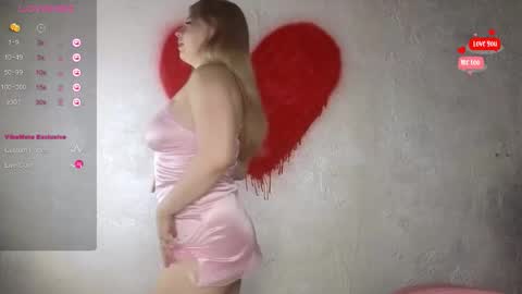 Snapshot of shy_blondiee chatting on September 20, 9:27 pm Molly online show from September 20, 9:27 pm