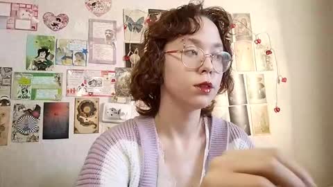 Milena online show from September 18, 1:24 pm