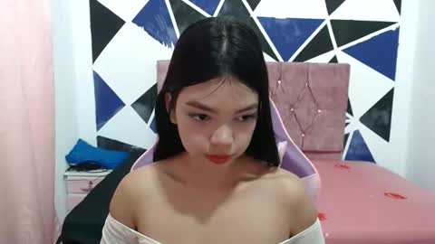Snapshot of shy_luna18 chatting on November 12, 1:11 pm luna online show from November 12, 1:11 pm