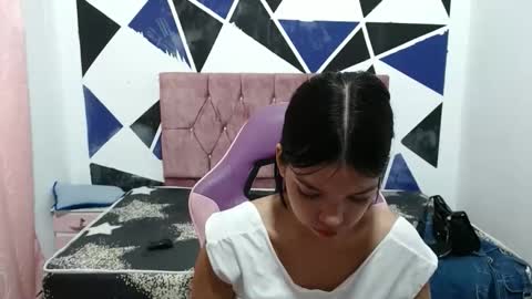 Snapshot of shy_luna18 chatting on November 28, 2:09 pm luna online show from November 28, 2:09 pm