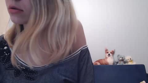 Snapshot of shy_moony chatting on October 24, 4:14 pm just Alex online show from October 24, 4:14 pm