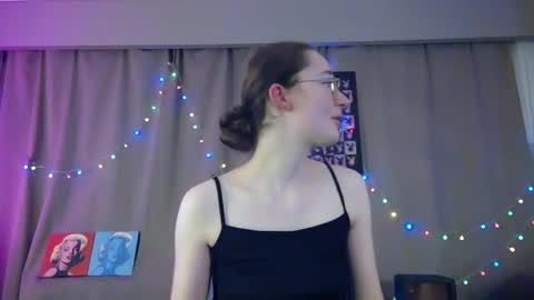 Shy Night Bat online show from March 30, 10:22 pm