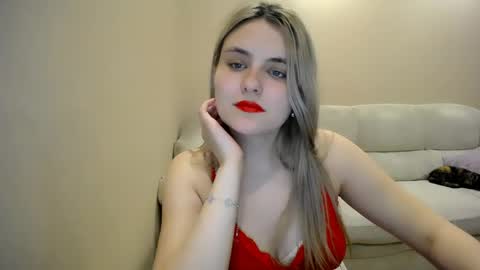 Snapshot of shy_sabrina_ chatting on April 22, 8:43 pm shy_sabrina_ online show from April 22, 8:43 pm