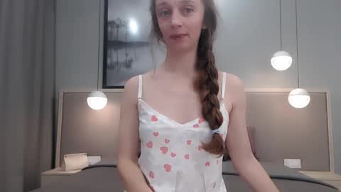 shy_schoolgirl_ online show from November 15, 3:30 pm