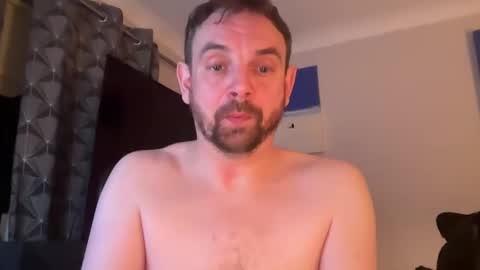 Snapshot of shyb35 chatting on December 9, 12:23 am shyb35 online show from December 9, 12:23 am