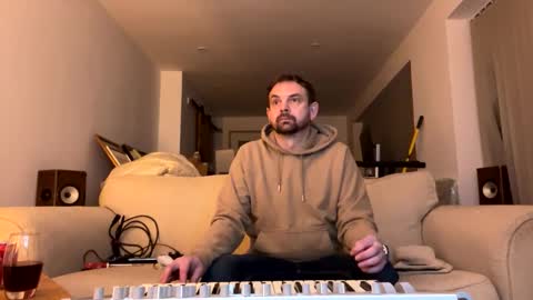 Snapshot of shyb35 chatting on January 19, 1:10 am shyb35 online show from January 19, 1:10 am