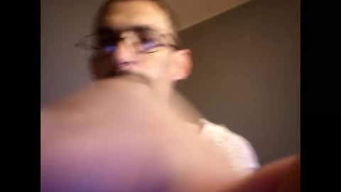Snapshot of shybilly40 chatting on October 8, 10:40 pm shybilly40 online show from October 8, 10:40 pm