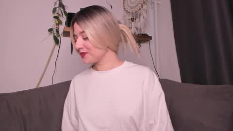 Mary online show from October 8, 6:22 am