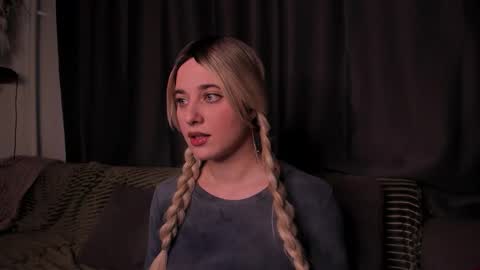 Mary online show from October 10, 10:03 am