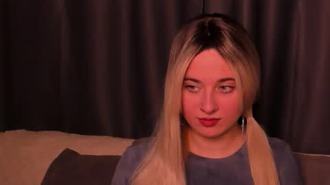 Mary online show from October 13, 5:35 pm