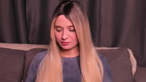 Mary online show from October 18, 6:08 pm