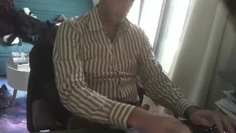 shyfrenchcock online show from October 29, 2:30 pm