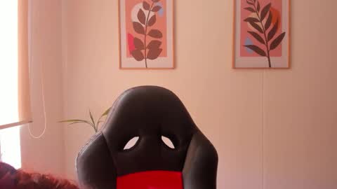 Snapshot of shylittlebunny chatting on February 27, 2:17 pm shylittlebunny online show from February 27, 2:17 pm