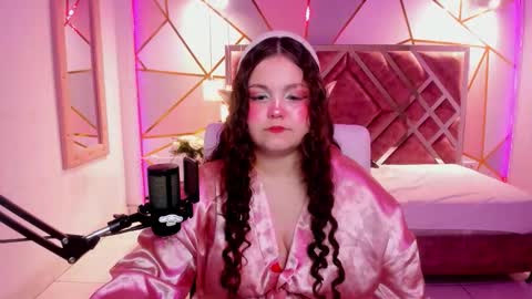 Shyly online show from March 28, 5:29 am