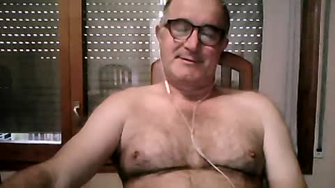 Snapshot of shymmy10 chatting on July 9, 4:16 am shymmy10 online show from July 9, 4:16 am