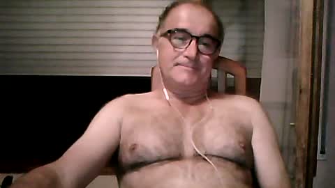 Snapshot of shymmy10 chatting on August 2, 2:54 am shymmy10 online show from August 2, 2:54 am