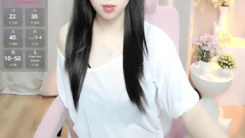 nana online show from June 18, 9:14 am