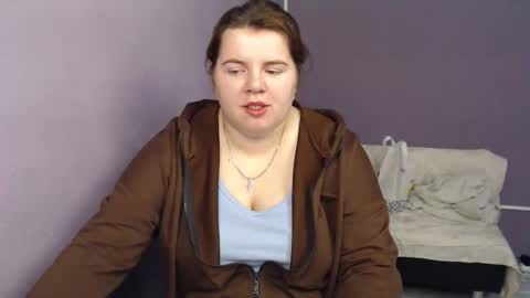 Snapshot of shyness_girl chatting on September 29, 7:13 am Bethany online show from September 29, 7:13 am