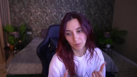 shyy_jany online show from May 22, 1:06 pm