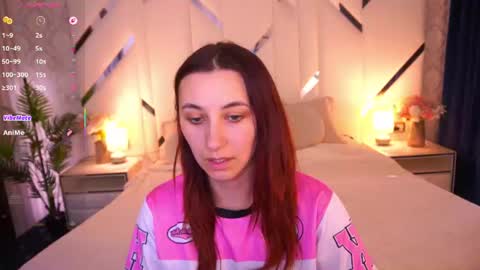 shyy_jany online show from June 13, 1:31 pm