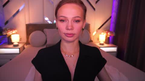shyysiren online show from June 22, 7:27 am