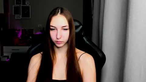 SIA online show from October 30, 2:13 am