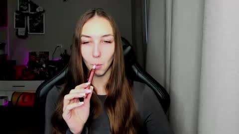 SIA online show from January 18, 2:48 am