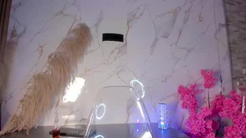 Snapshot of sia_37 chatting on February 4, 1:11 am . online show from February 4, 1:11 am