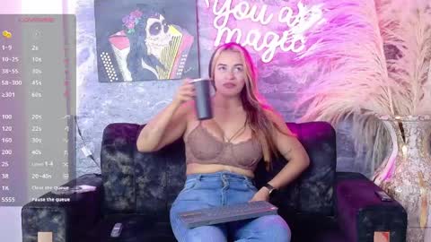 siamarlin online show from May 19, 9:10 pm