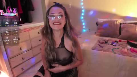 Snapshot of siamilff chatting on October 28, 10:34 pm SIa  online show from October 28, 10:34 pm