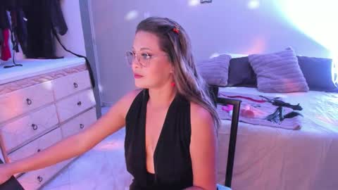 Snapshot of siamilff chatting on November 4, 1:27 am SIa  online show from November 4, 1:27 am