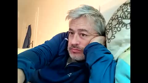 Snapshot of sibemolx chatting on January 19, 12:36 am sibemolx online show from January 19, 12:36 am