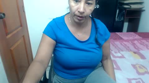 Snapshot of siblley chatting on January 21, 8:32 pm sara online show from January 21, 8:32 pm