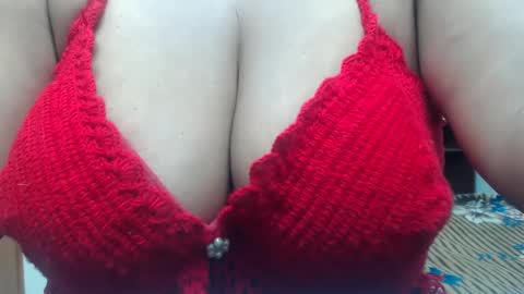 Snapshot of siblley chatting on February 13, 6:05 pm sara online show from February 13, 6:05 pm