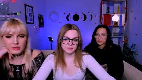 Snapshot of sicilia_shine chatting on February 22, 8:07 pm silicia online show from February 22, 8:07 pm