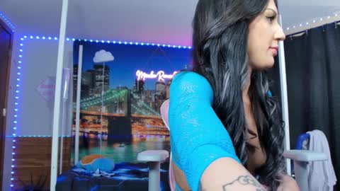 Snapshot of siclianprincess chatting on May 5, 6:38 pm Miss Meadow Gotti Romano online show from May 5, 6:38 pm