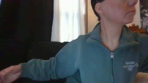 Snapshot of sidneyraee chatting on February 2, 4:27 pm Mrs. St. Patrickk online show from February 2, 4:27 pm