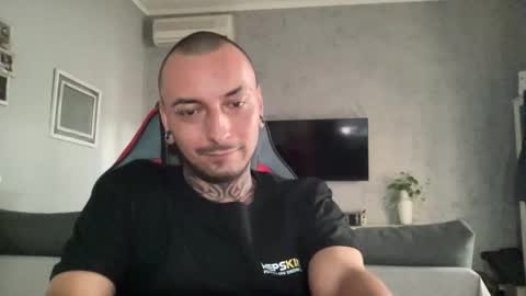 sidvicious23cm online show from October 30, 2:40 pm