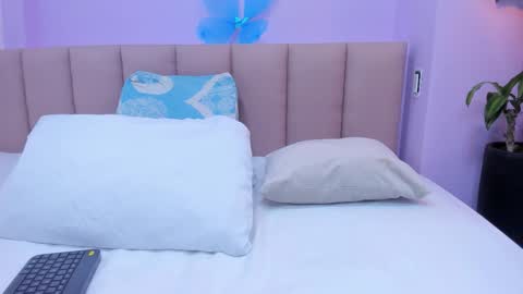 sienna_mg12 online show from November 29, 11:57 am