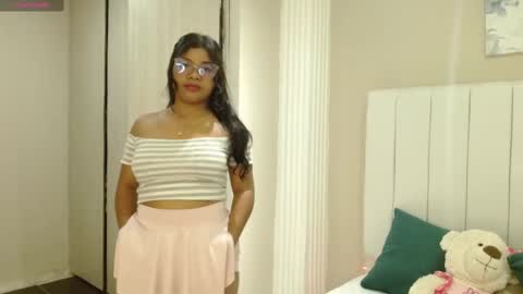 Sienna online show from October 2, 1:07 pm